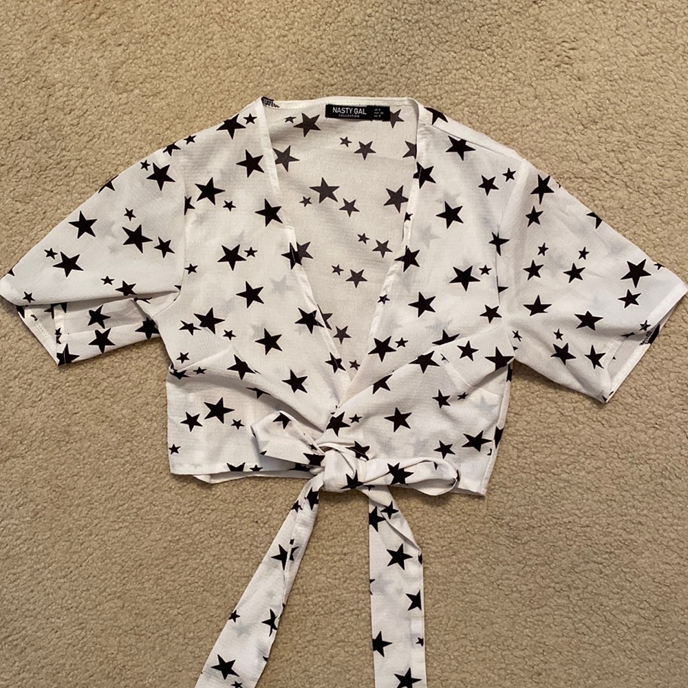 Nasty Gal star crop top
